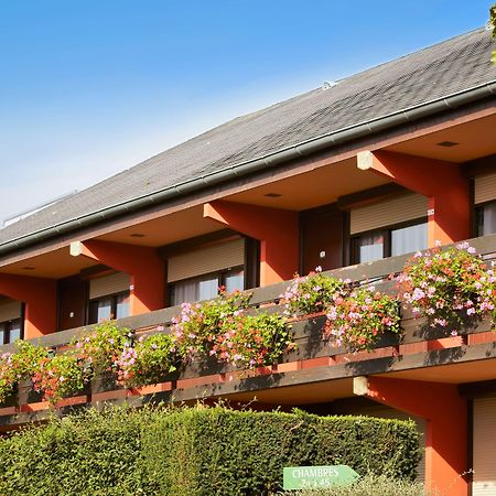 Campanile Saintes Hotel Екстериор снимка